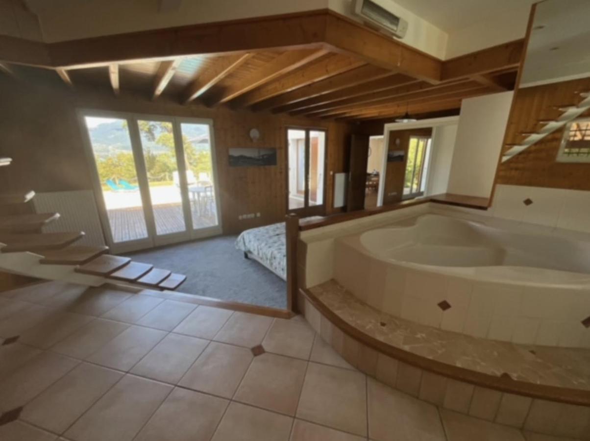 Villa Avec Piscine, Vue Lac Et Montagne Sévrier Kültér fotó