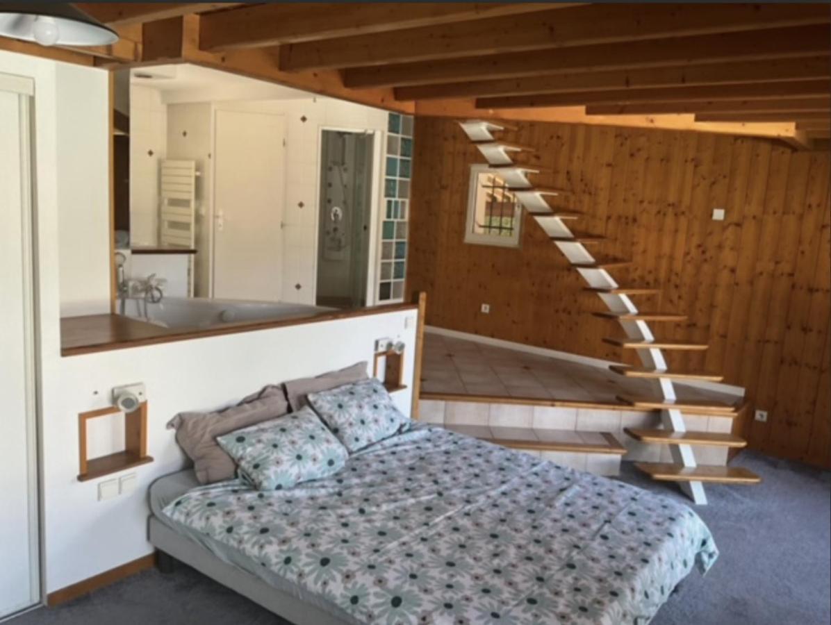 Villa Avec Piscine, Vue Lac Et Montagne Sévrier Kültér fotó